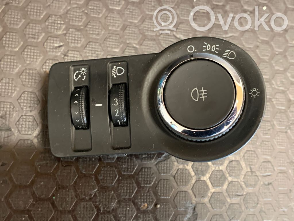 Opel Astra J Interruttore luci 