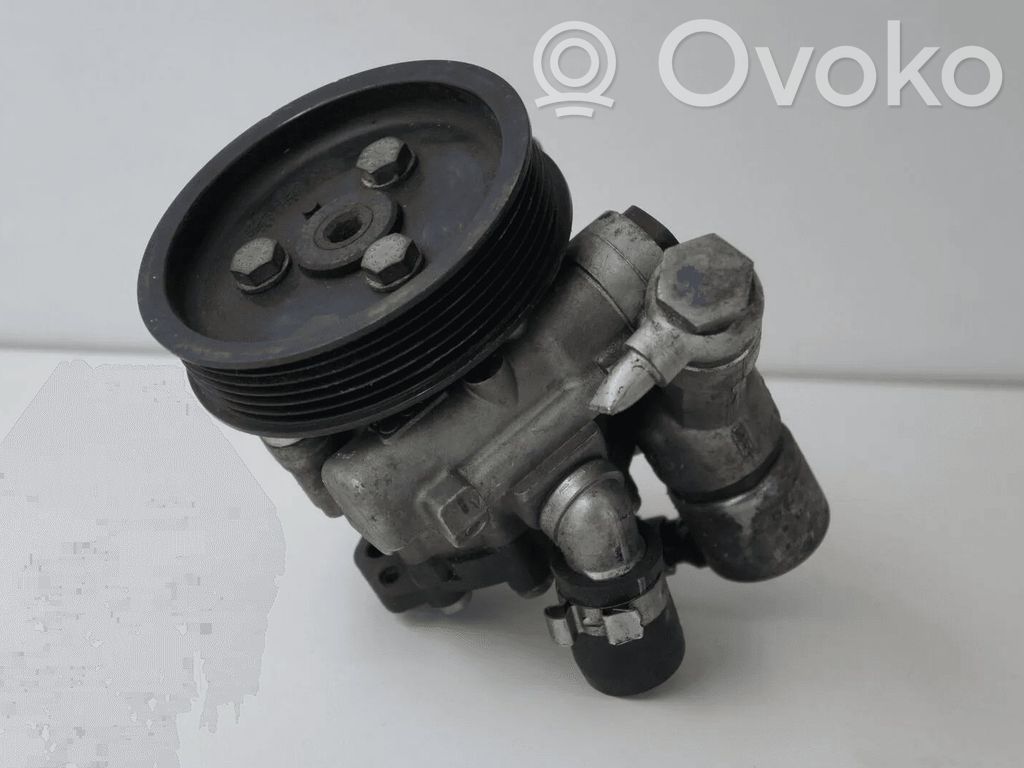 BMW 5 E60 E61 Ohjaustehostimen pumppu 