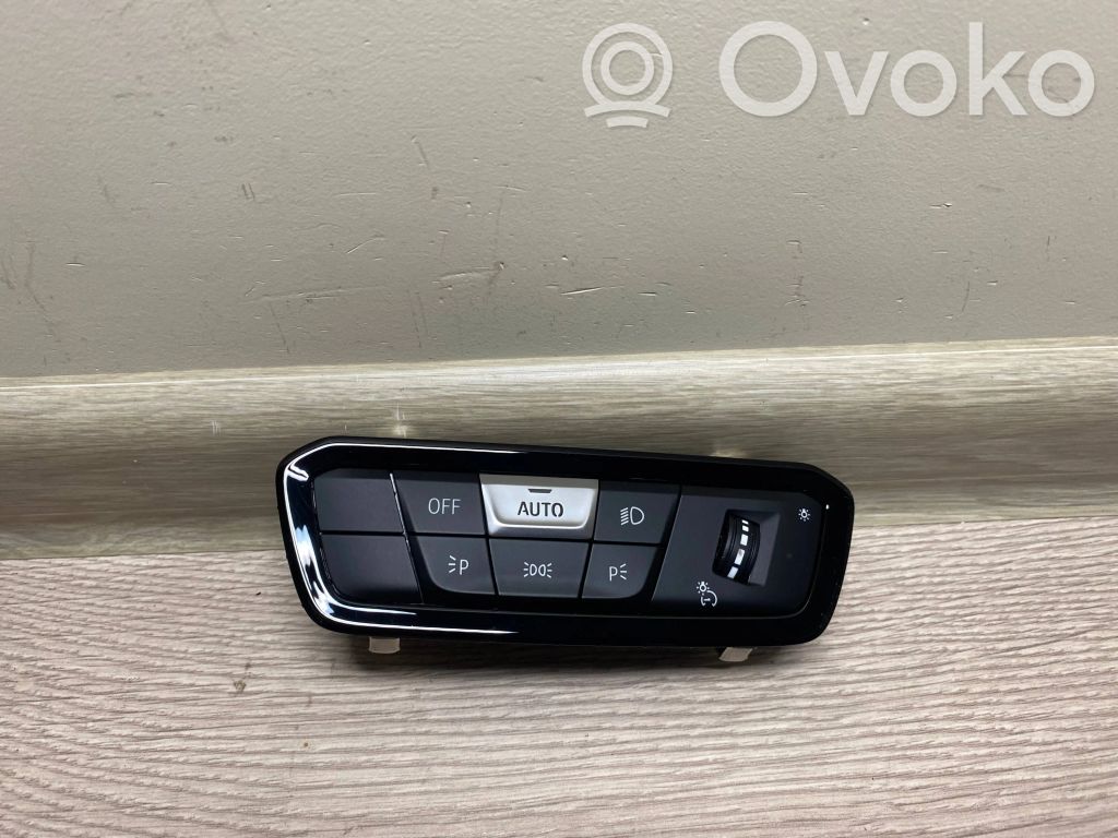 BMW 8 G14 Light switch 