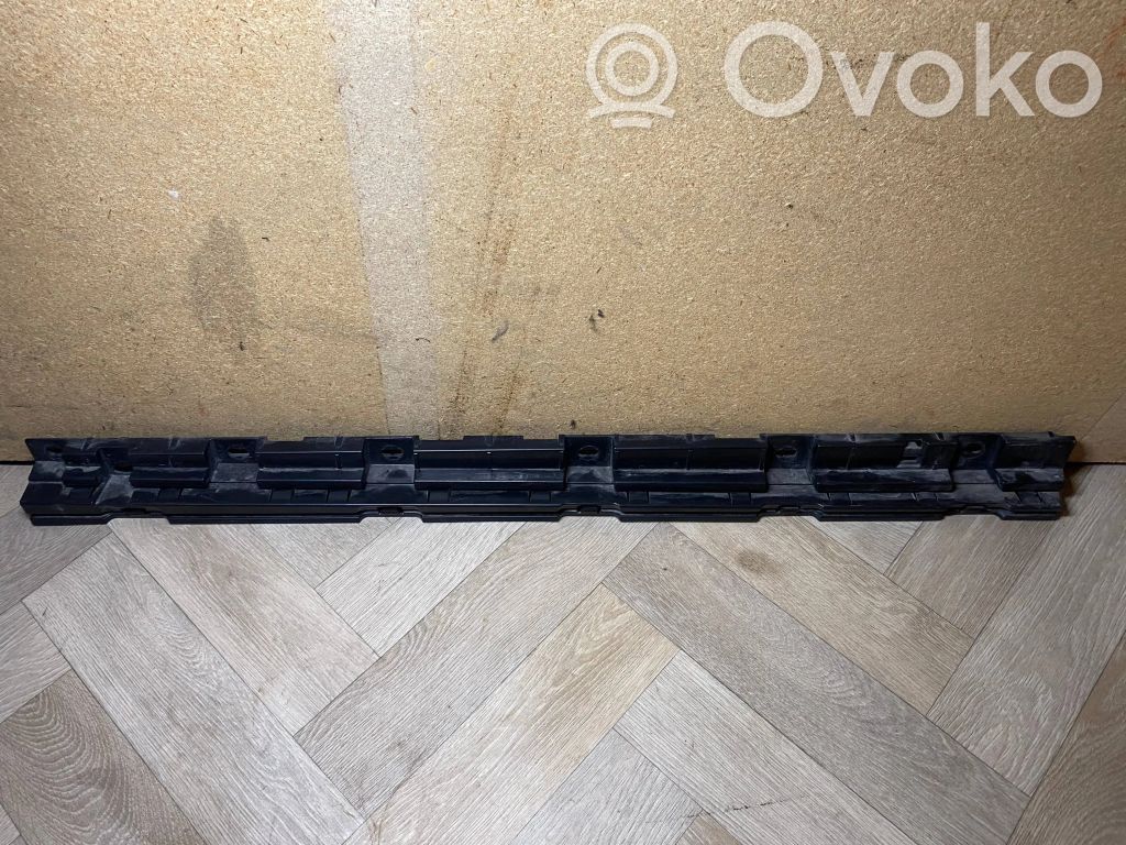 BMW 3 F30 F35 F31 Ślizg listwy progowej 