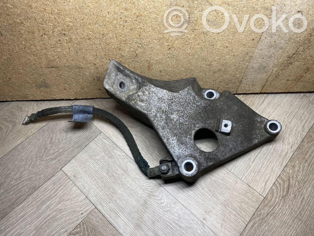 BMW 1 E81 E87 Engine mounting bracket 