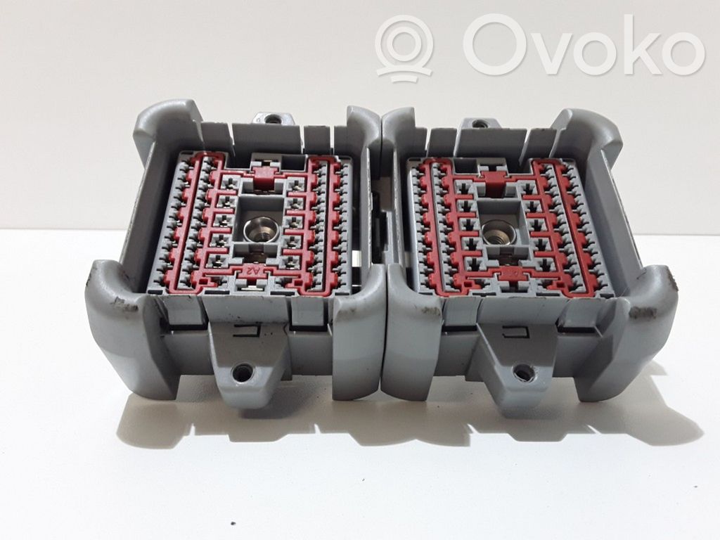Volvo XC90 Fuse module 