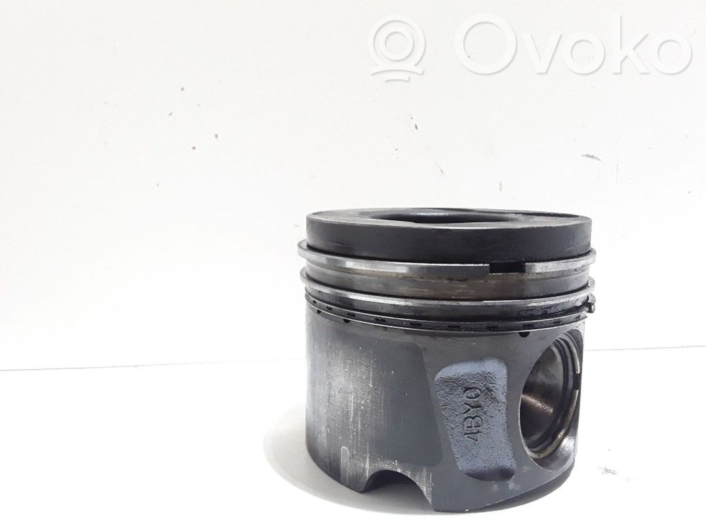 Hyundai ix 55 Piston 