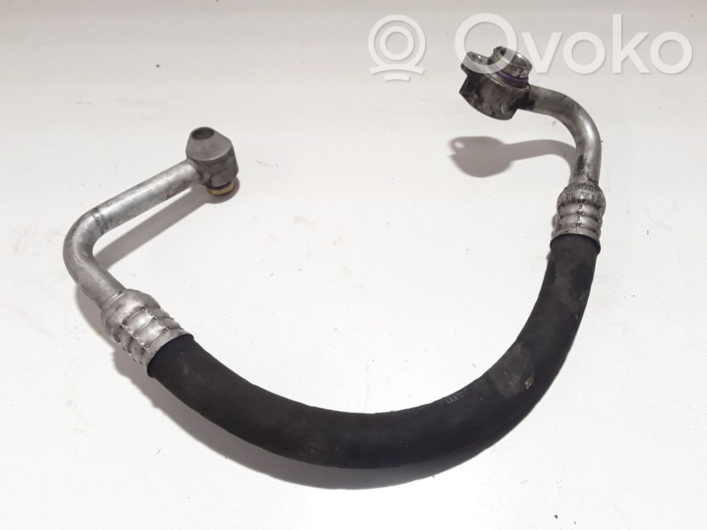 Ilmastointilaitteen putki (A/C)   4E0260707
