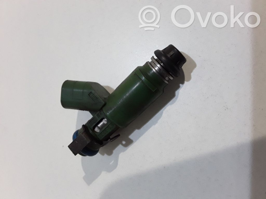 Jaguar X-Type Fuel injector 