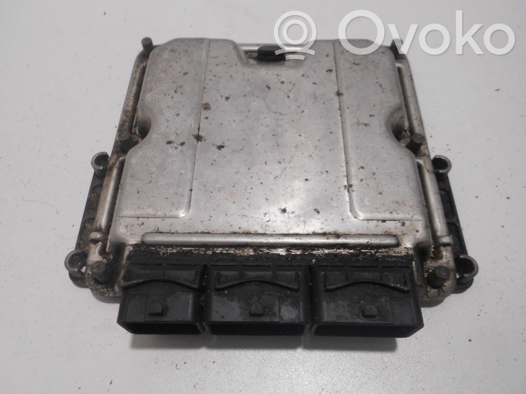Engine control unit/module   0281011101,8200163528