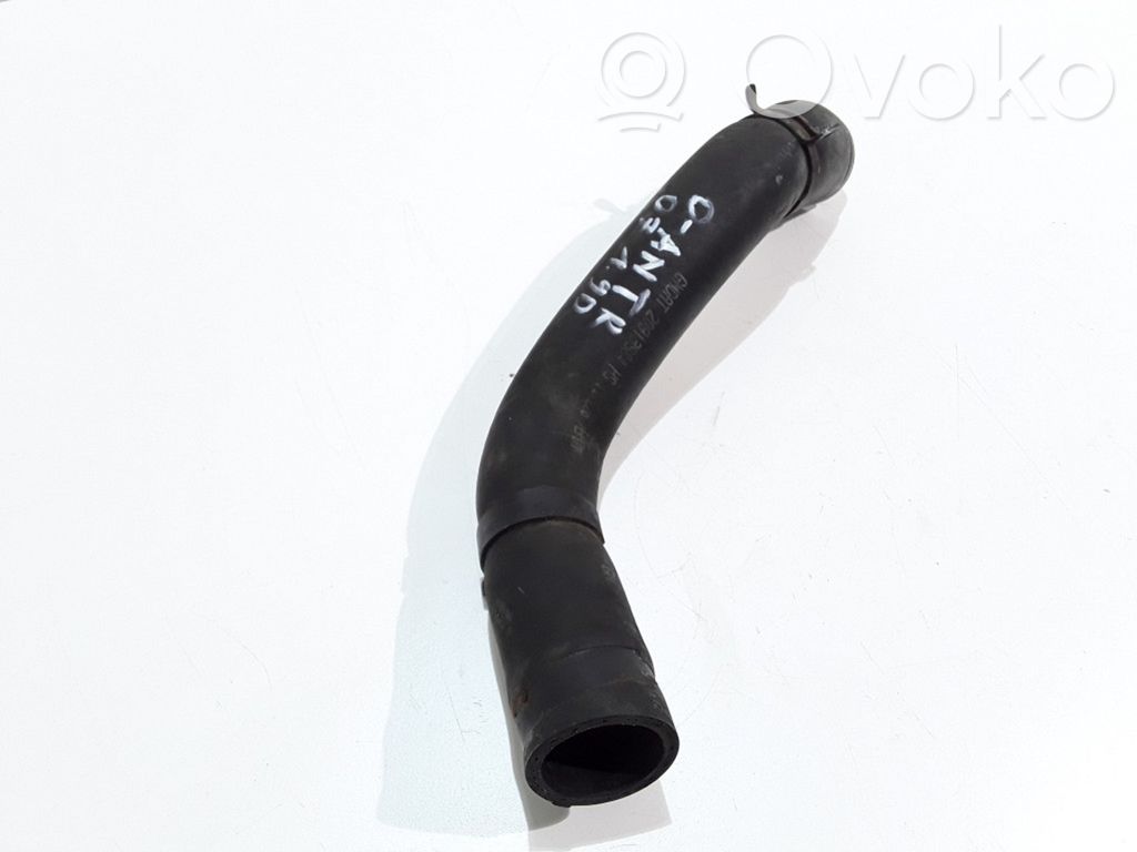 Engine coolant pipe/hose