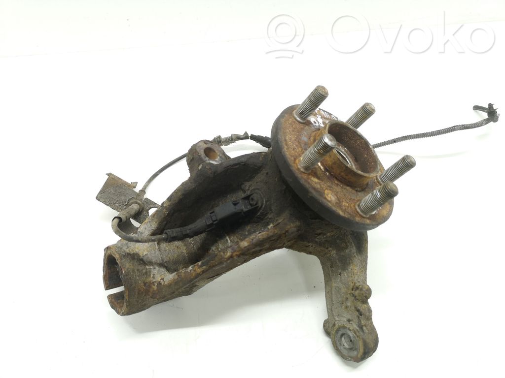 Front wheel hub