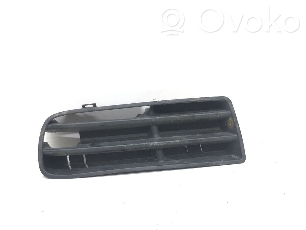 Volkswagen Golf IV Unteres Gitter dreiteilig vorne 