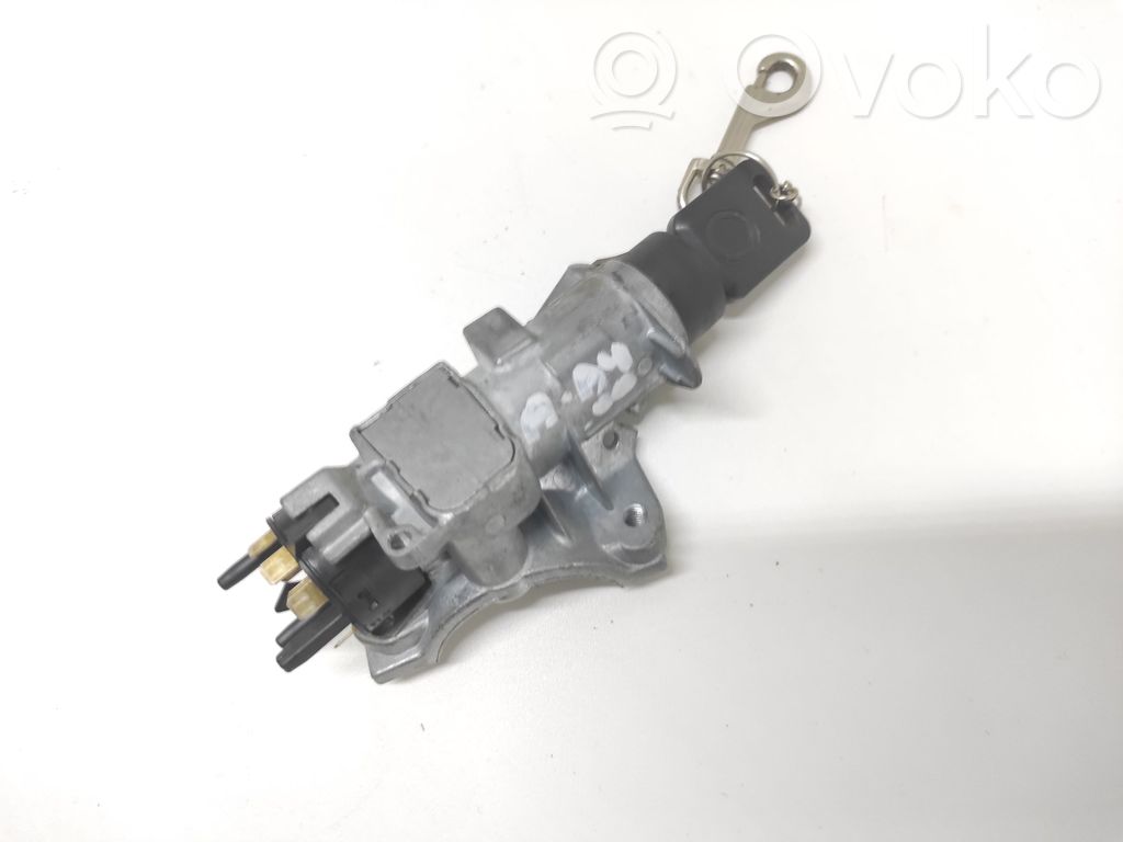 Užvedimo spynelė   4D0905851E