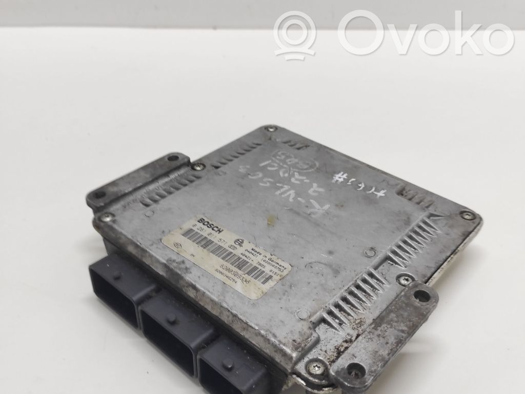 Engine control unit/module   0281011571,8200309318