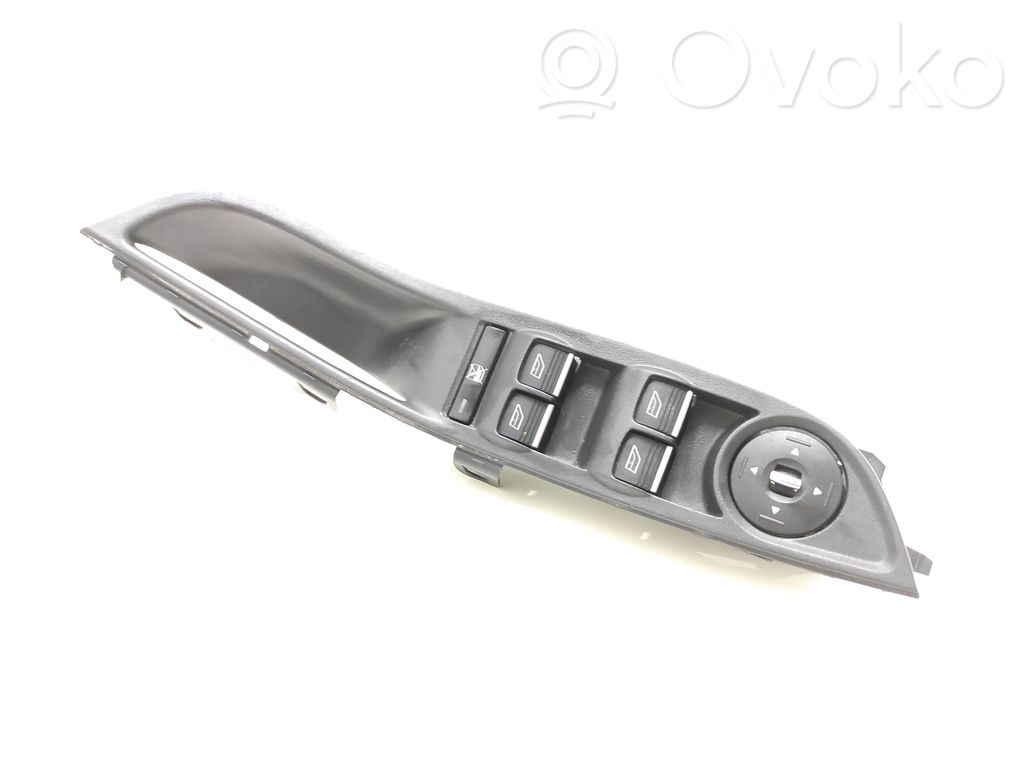 Ford Focus Electric window control switch 