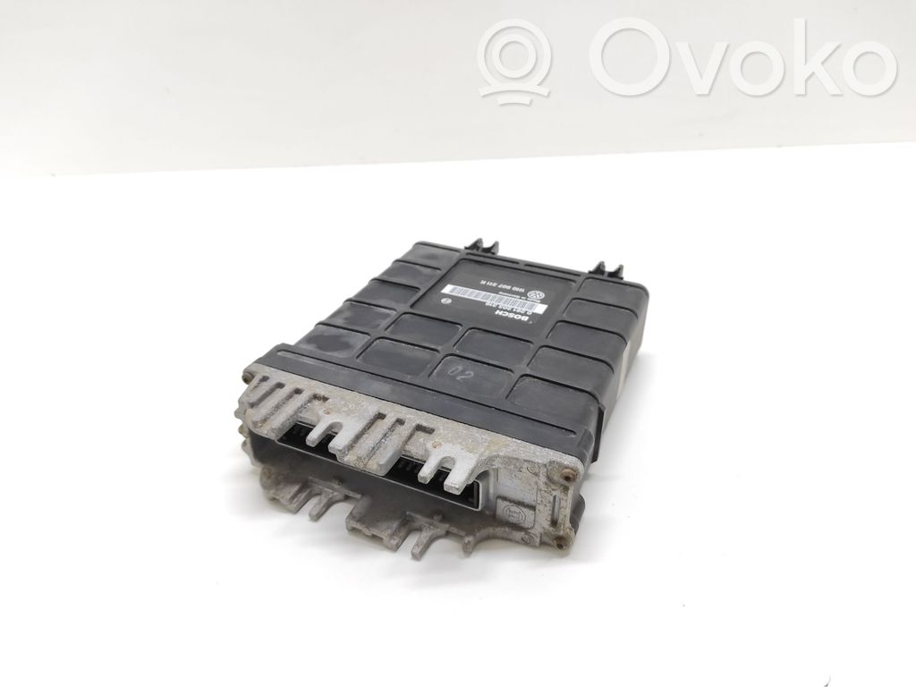 Volkswagen Golf III Engine control unit/module 