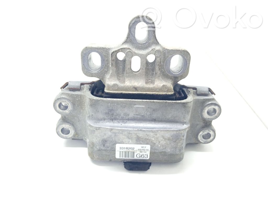 Volkswagen PASSAT B7 Engine mount bracket 