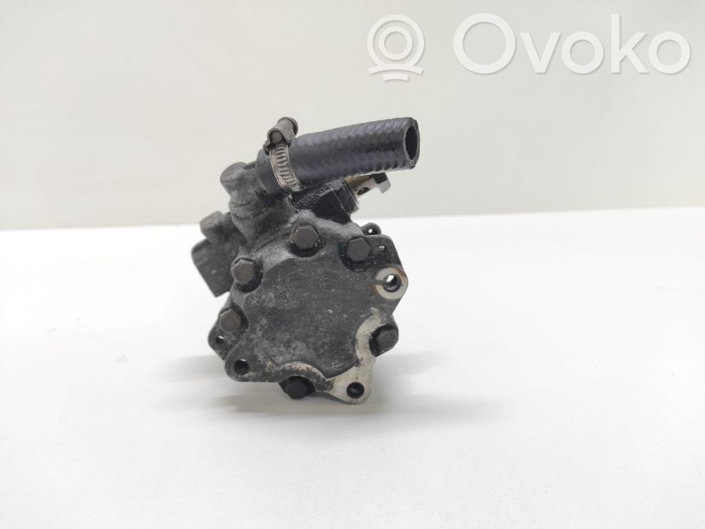 Volkswagen PASSAT B5 Ohjaustehostimen pumppu 