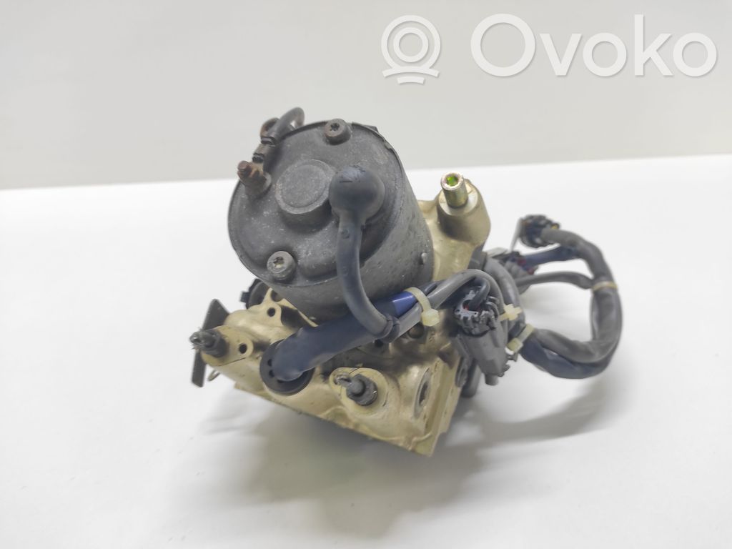 Nissan Maxima Bomba de ABS 