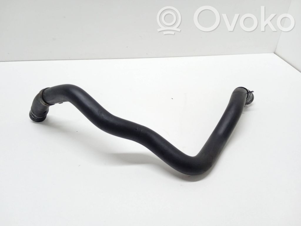 Subaru Legacy Engine coolant pipe/hose 