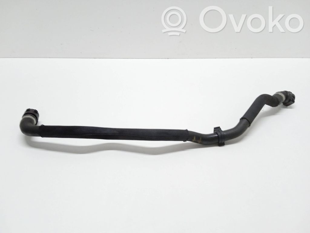 BMW 7 F01 F02 F03 F04 Caurulīte (-es) / šļūtene (-es) 