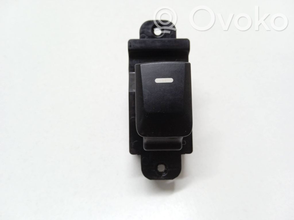 KIA Rio Electric window control switch 