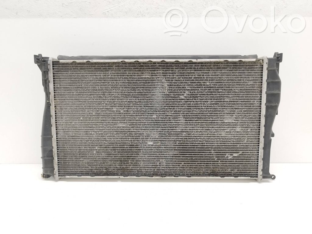 BMW 3 E90 E91 Aušinimo skysčio radiatorius 