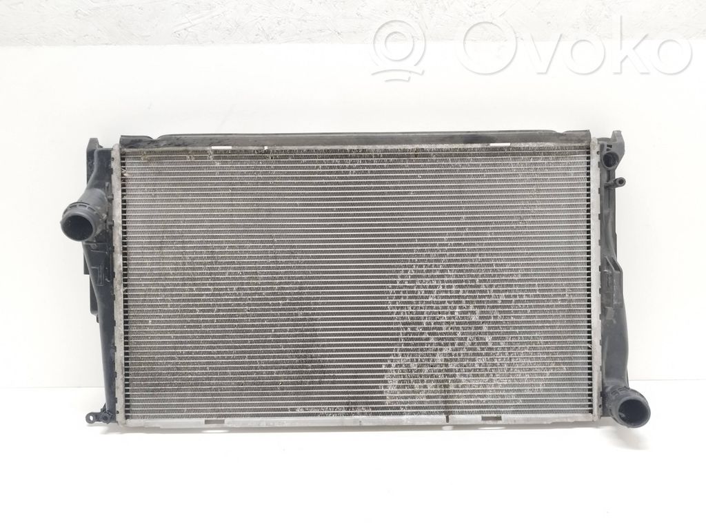 BMW 3 E90 E91 Aušinimo skysčio radiatorius 