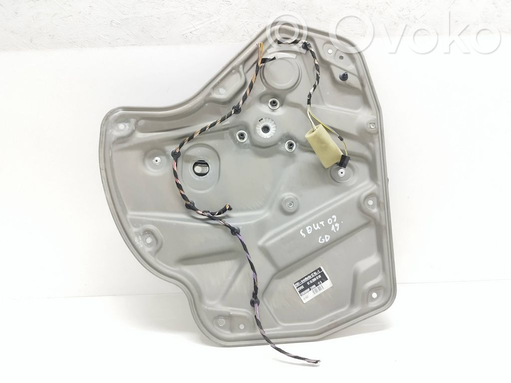 Skoda Octavia Mk2 (1Z) Mechanizm podnoszenia szyby tylnej bez silnika 