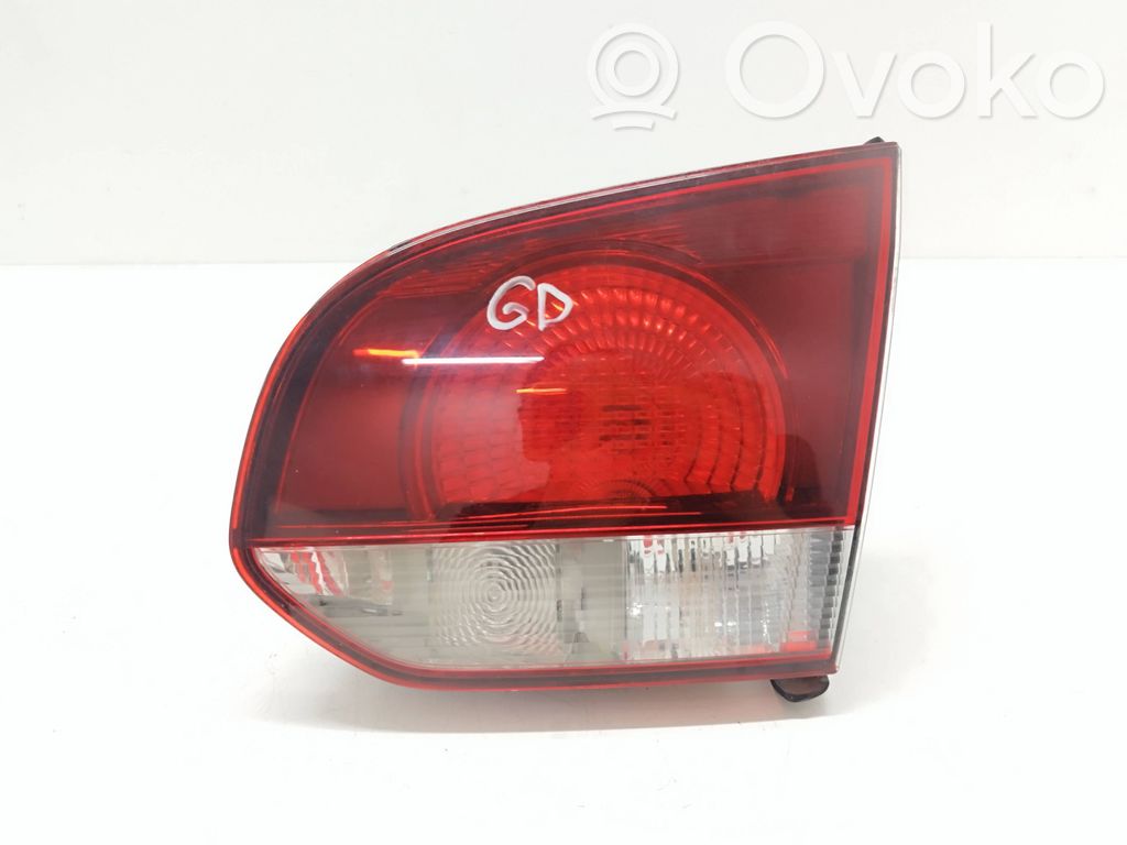 Volkswagen Golf Plus Lampy tylnej klapy bagażnika 