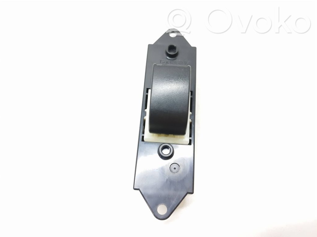 Przyciski szyb   MR587944,C8D411MB,1255T11CD