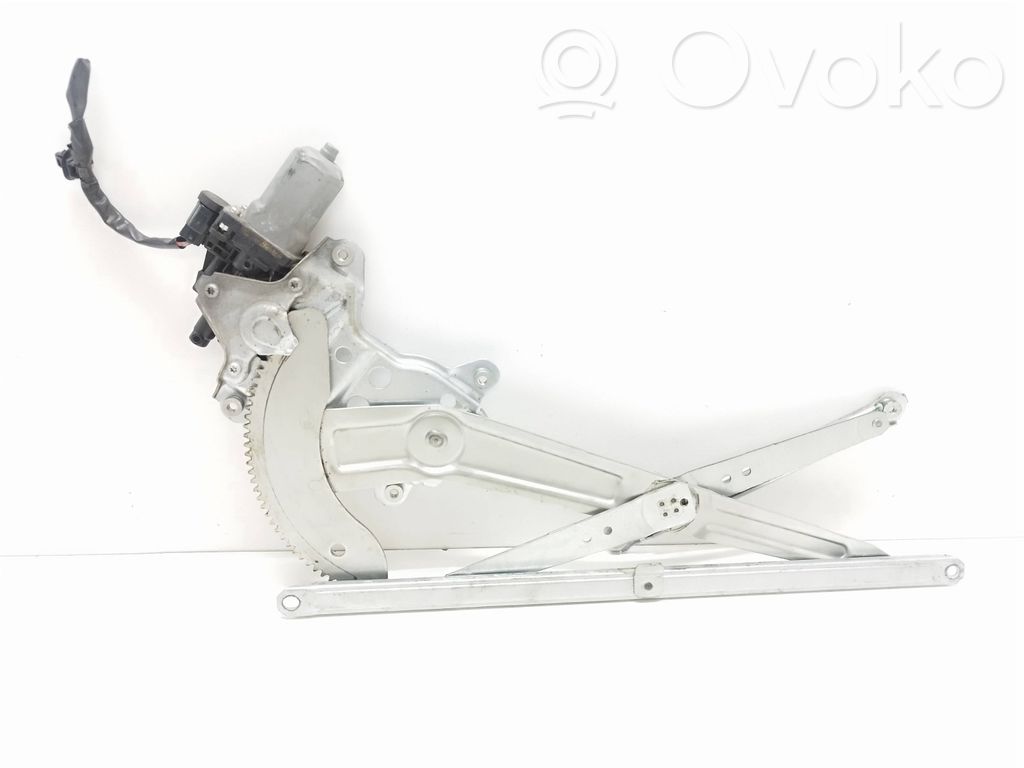 Suzuki SX4 Alzacristalli della portiera anteriore con motorino