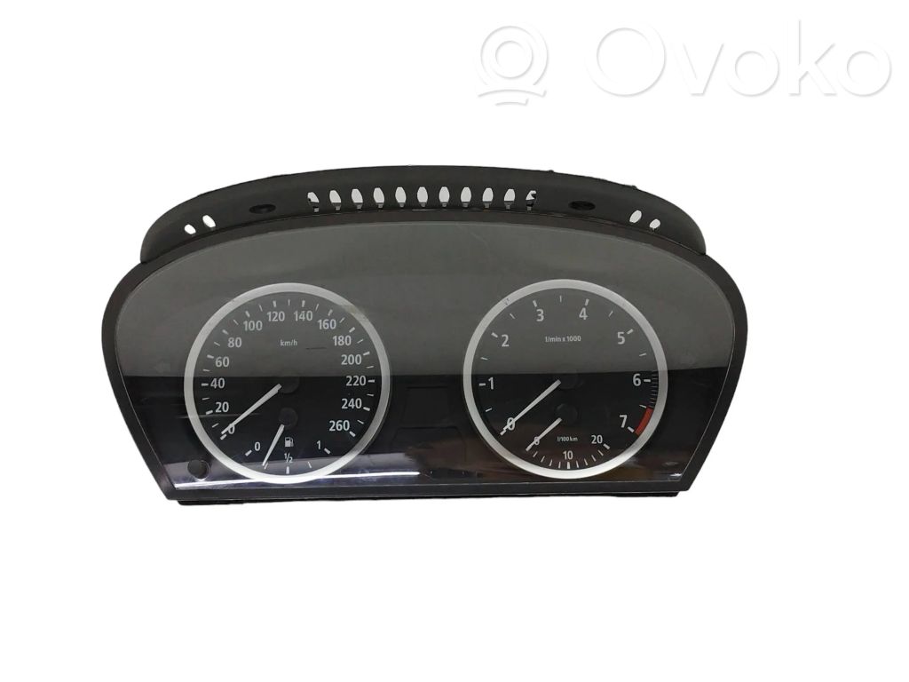 Geschwindigkeitsmesser Cockpit   6935747,62116935747,110080213