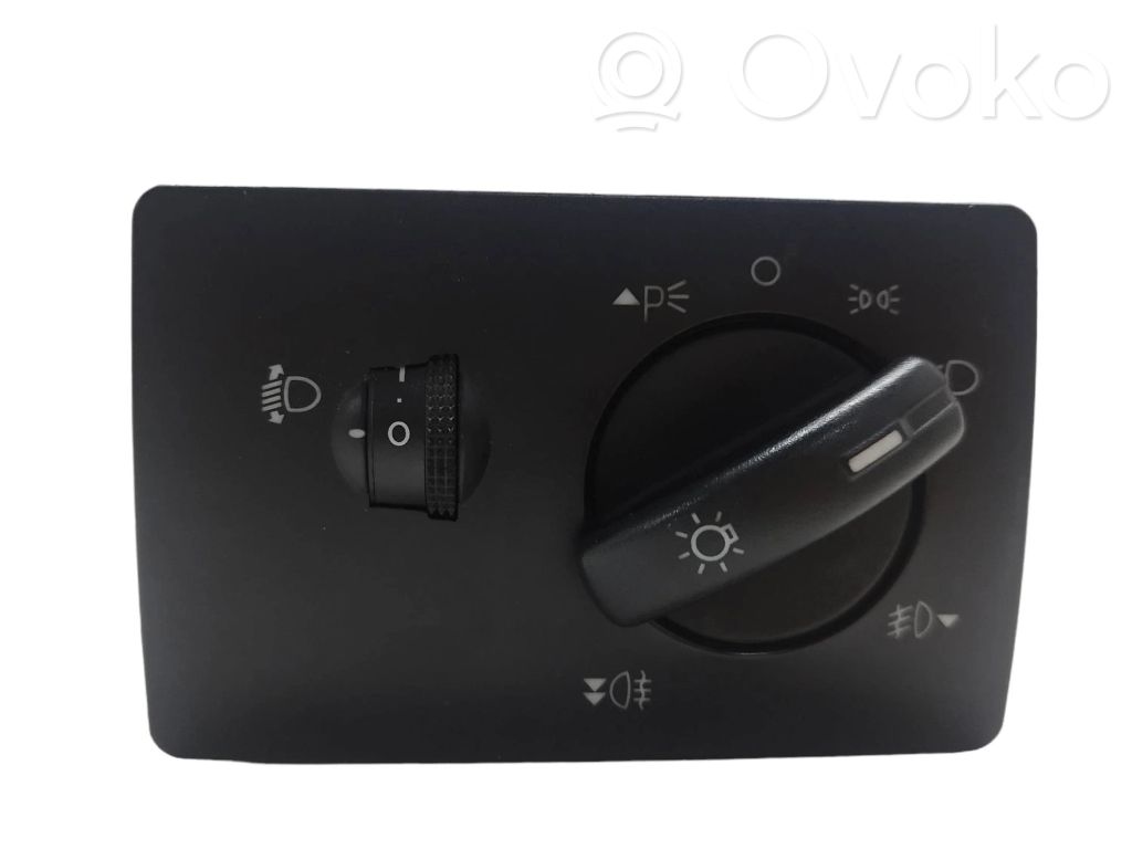 Interrupteur d’éclairage   4M5T13A024MA,04059765