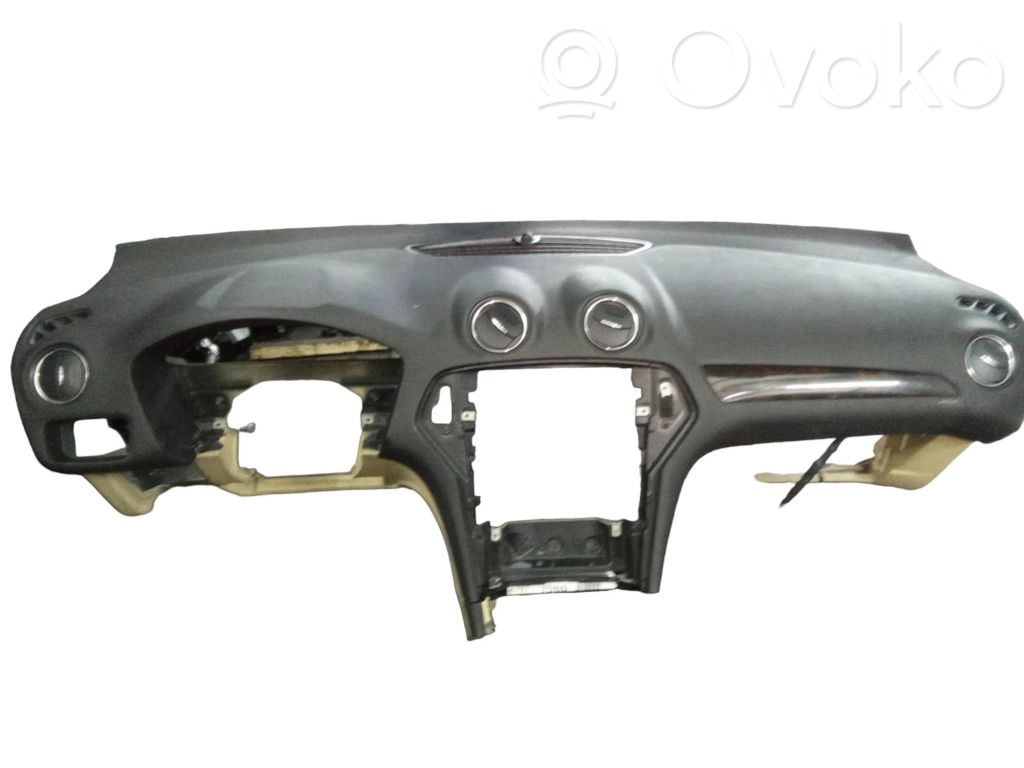 Ford Mondeo MK IV Panel de instrumentos 