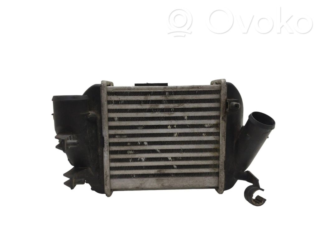 Audi A4 S4 B6 8E 8H Chłodnica powietrza doładowującego / Intercooler 