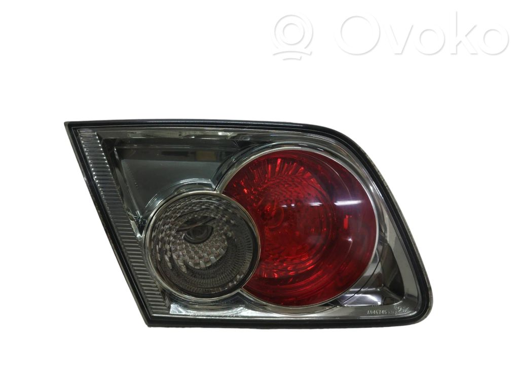 Tailgate rear/tail lights   A046745