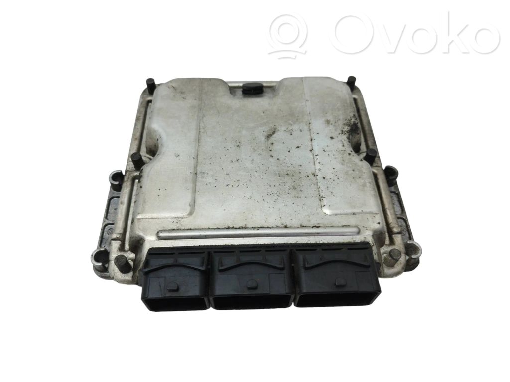 Engine control unit/module   8200166362,28SA5340,0281010819