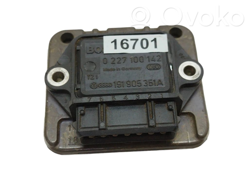 Volkswagen Golf II Ignition amplifier control unit 
