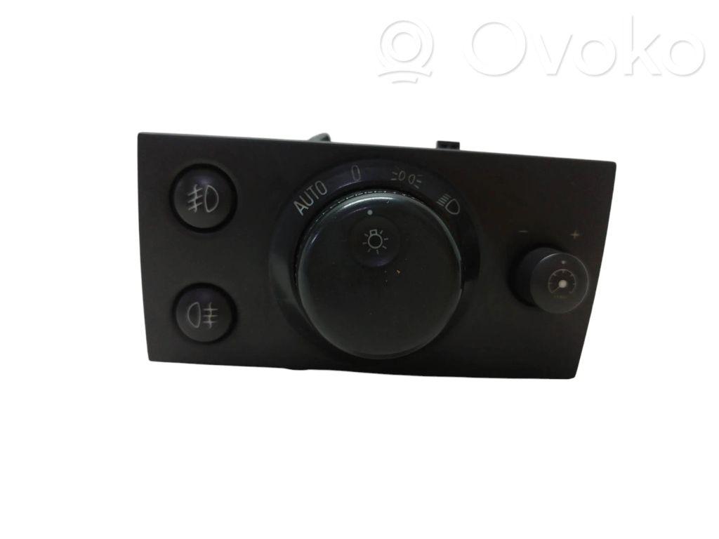 Light switch   13177070,LK04060075