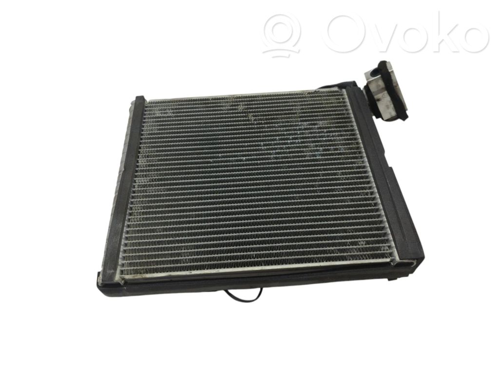 Toyota Avensis T270 Air conditioning (A/C) radiator (interior) 