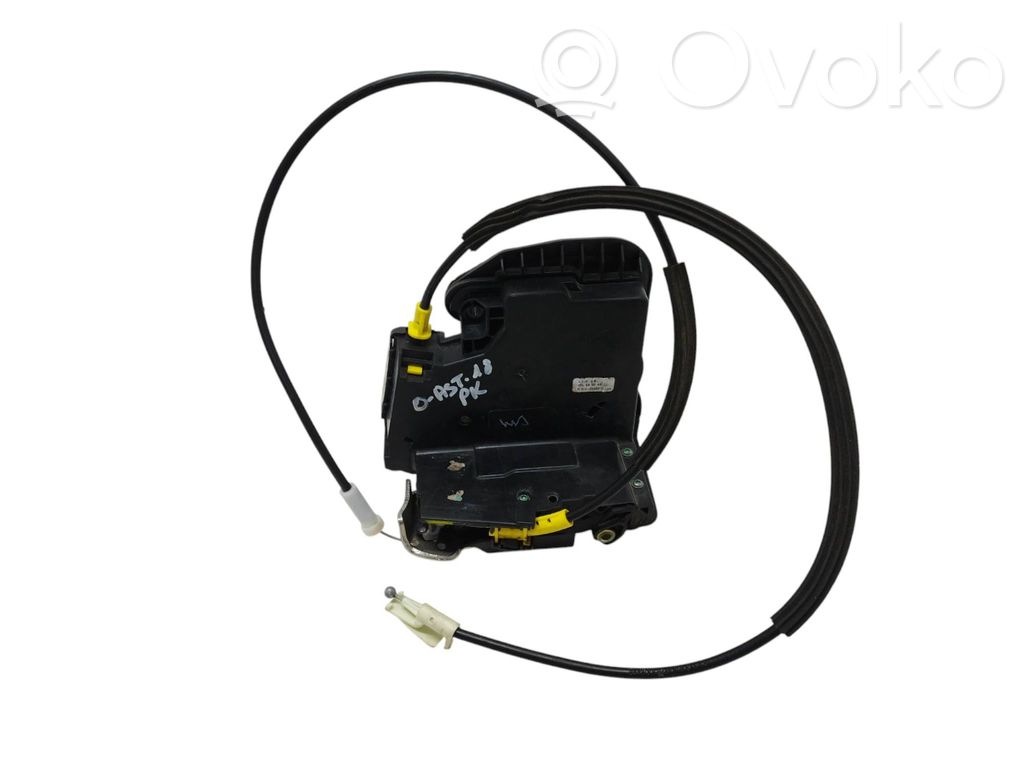 Opel Astra K Front door lock 