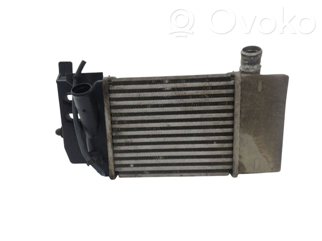Toyota Verso-S Radiador intercooler 