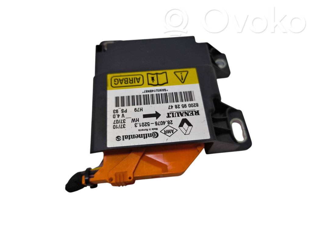 Dacia Duster Airbag control unit/module 