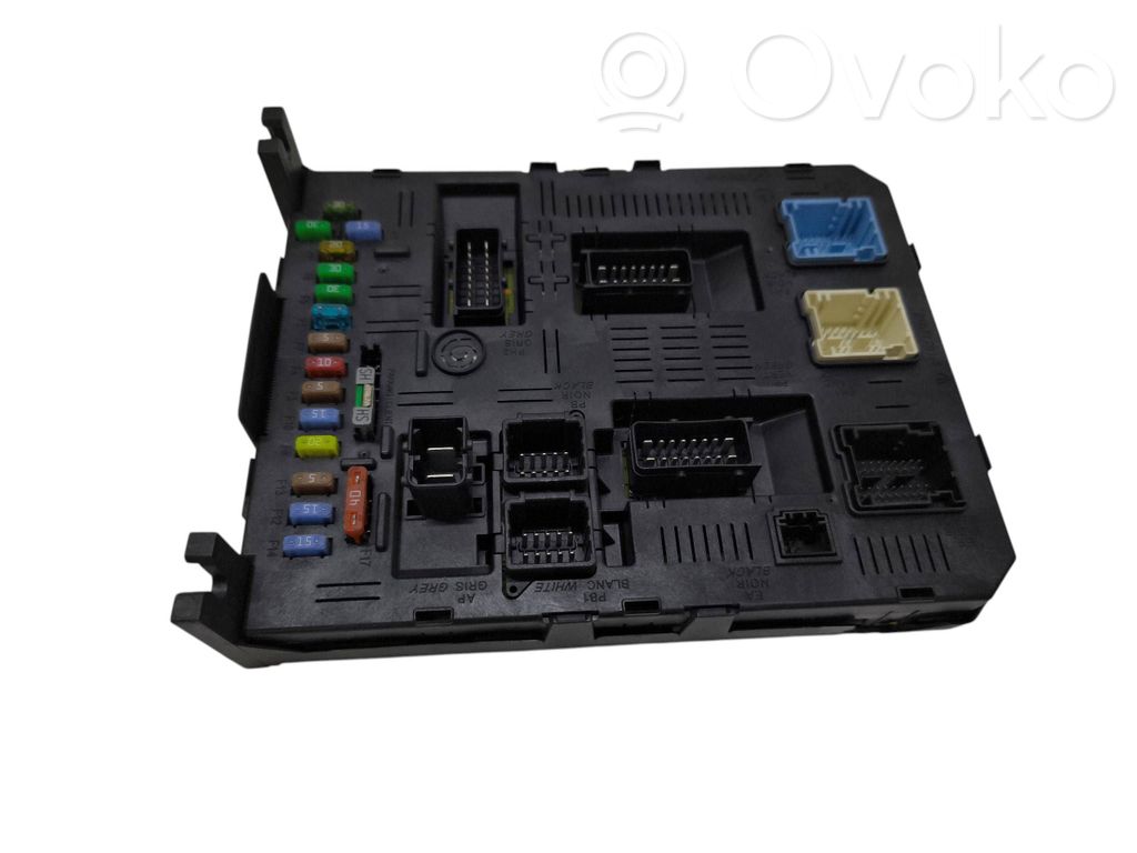 Citroen C4 I Module confort 