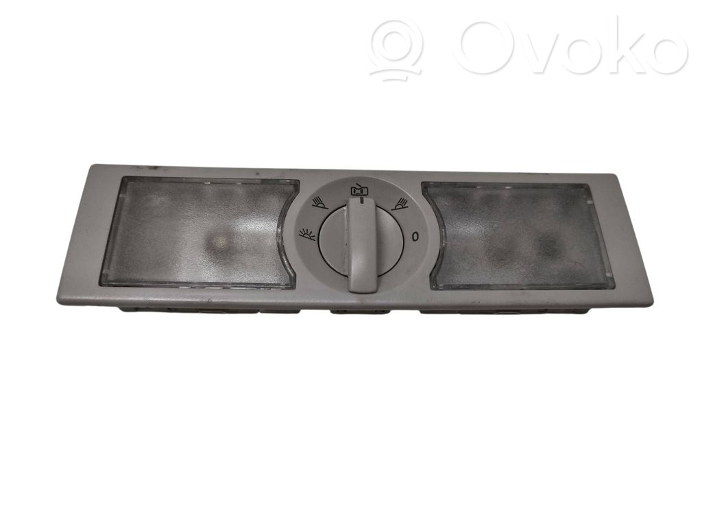 Volkswagen Tiguan Lampka podsufitki tylna