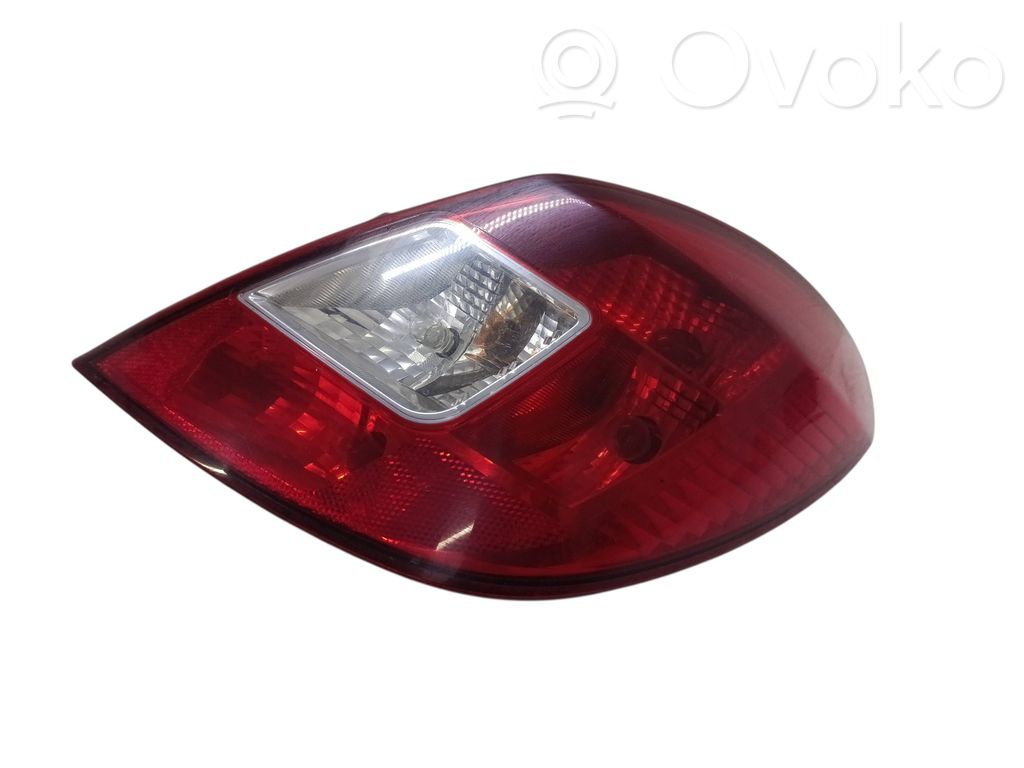Luz trasera/de freno   13188046,89038959