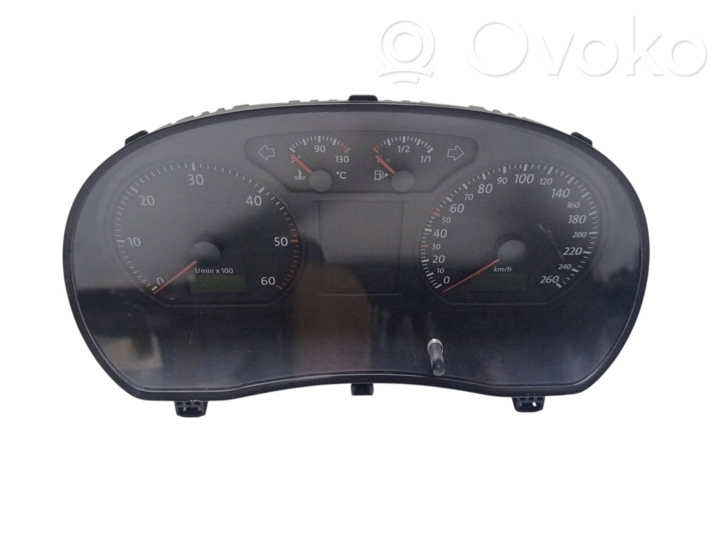 Volkswagen Polo IV 9N3 Licznik / Prędkościomierz 