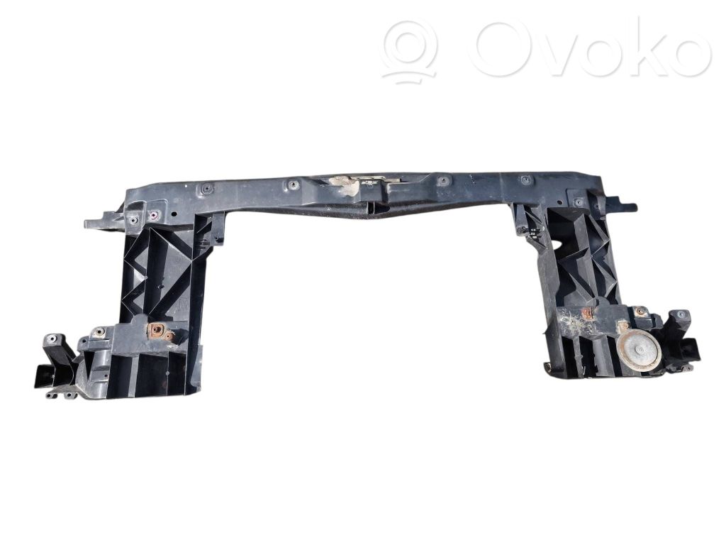 Volkswagen Crafter Radiatorių panelė 