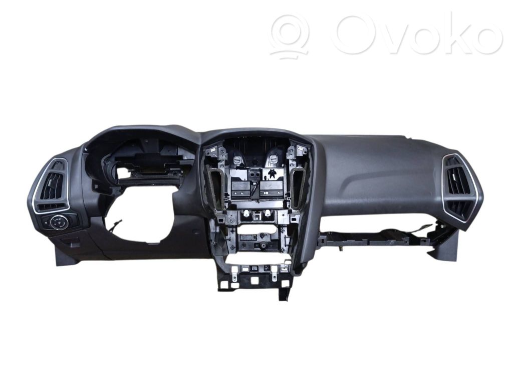 Ford Focus Панель 