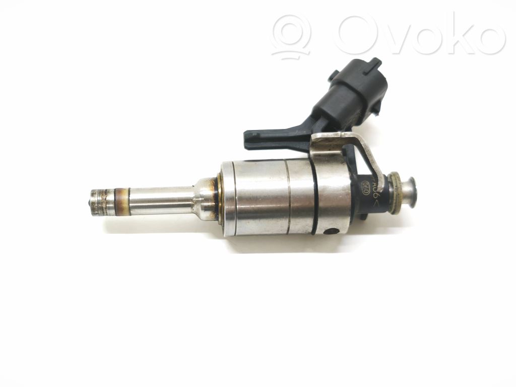 Inyector de combustible   0261500