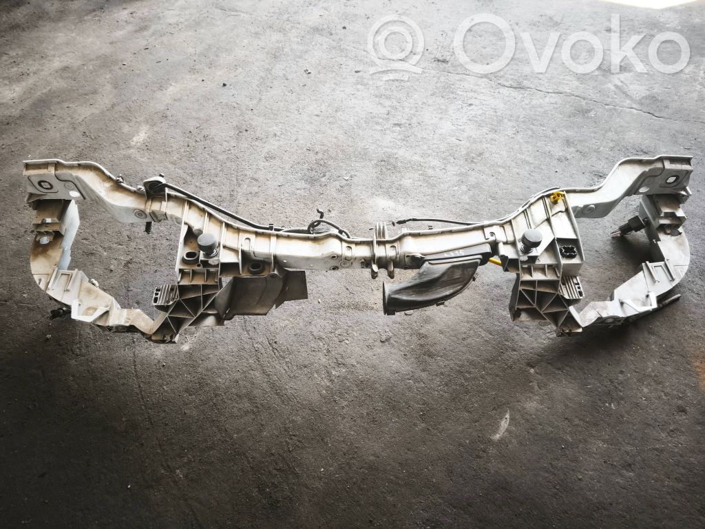 Ford Focus Panou suport radiator 