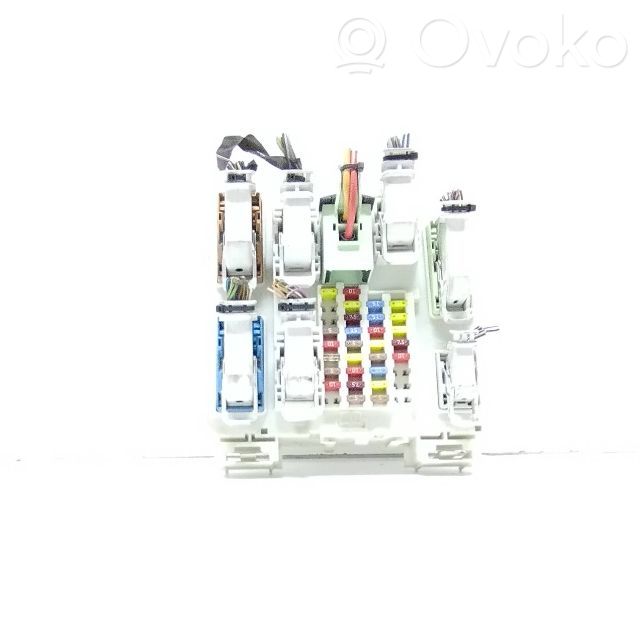 Sicherungskasten   14A073,80F002000800,9A340AAA
